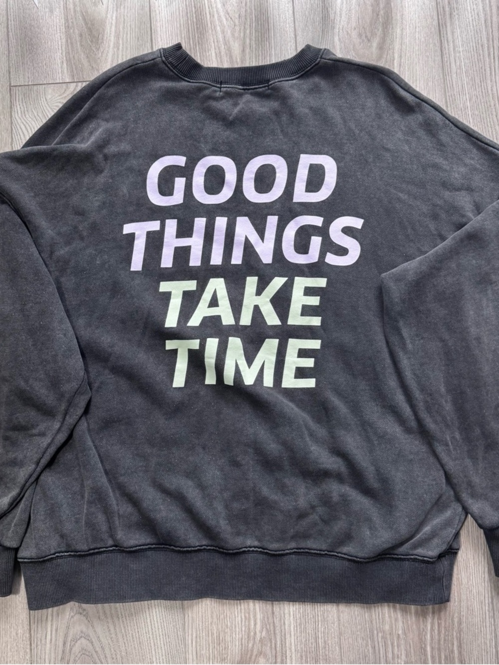 Good Things Take Time Graphic Sweatshirt - Black